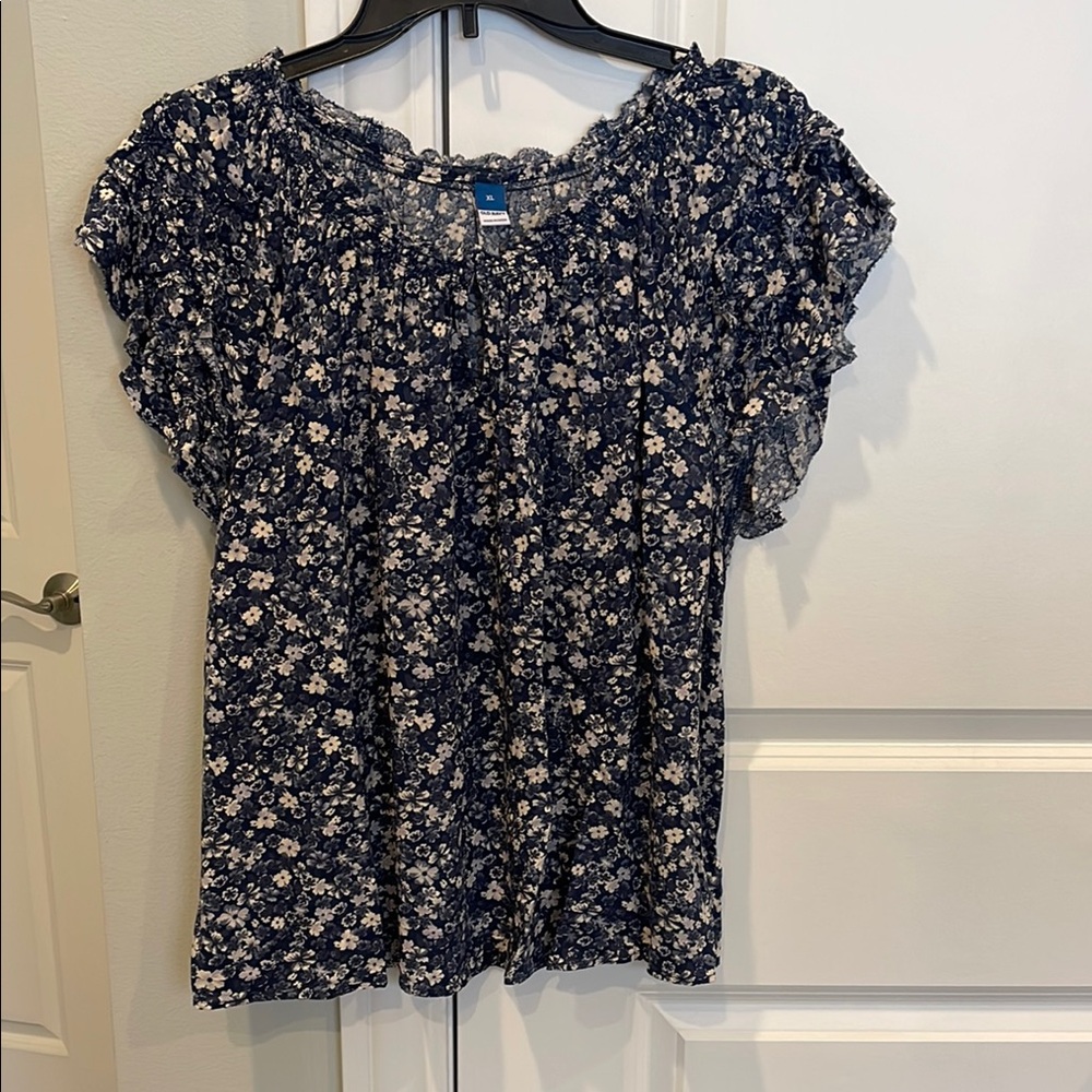 Old Navy Floral Blue Women's Top, size xl